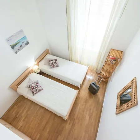 Old Writer - Two Bedroom With City View